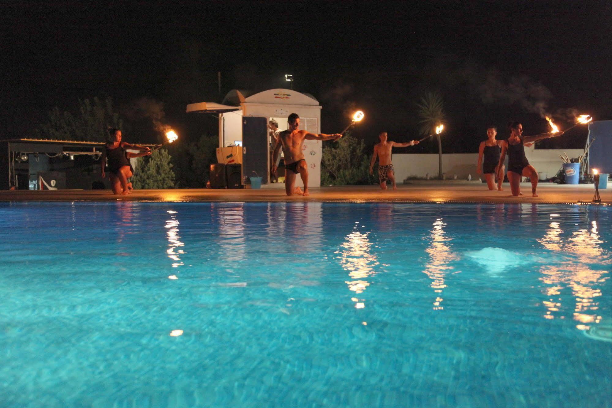 Hotel Club Cala Longa Montauro Luaran gambar