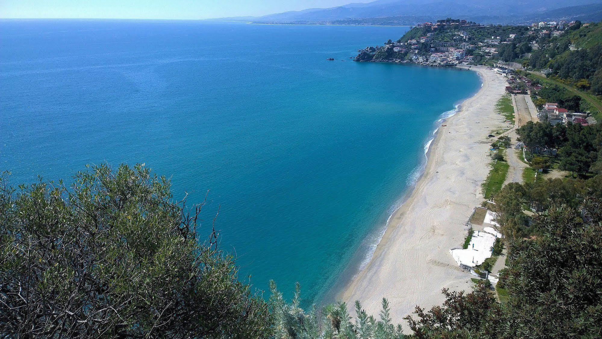 Hotel Club Cala Longa Montauro Luaran gambar