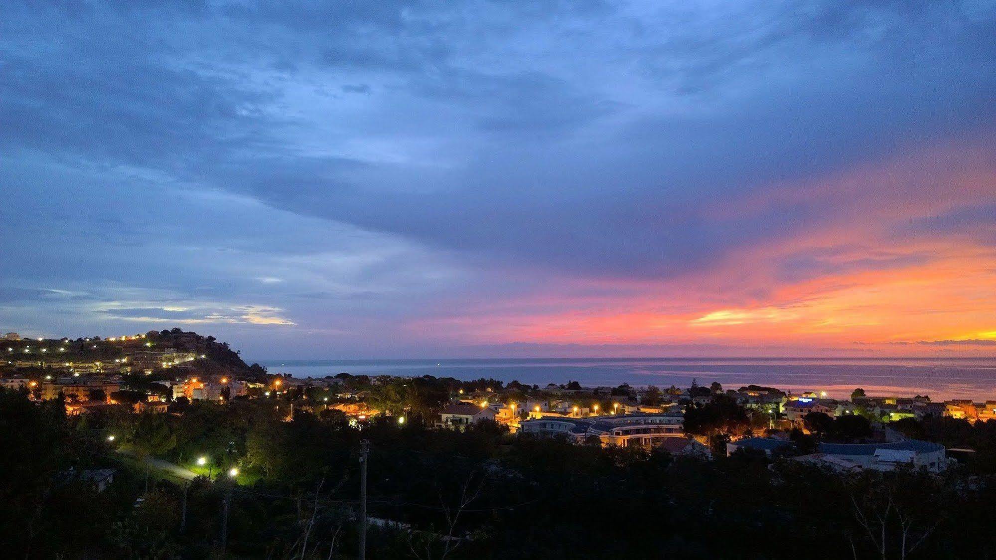Hotel Club Cala Longa Montauro Luaran gambar